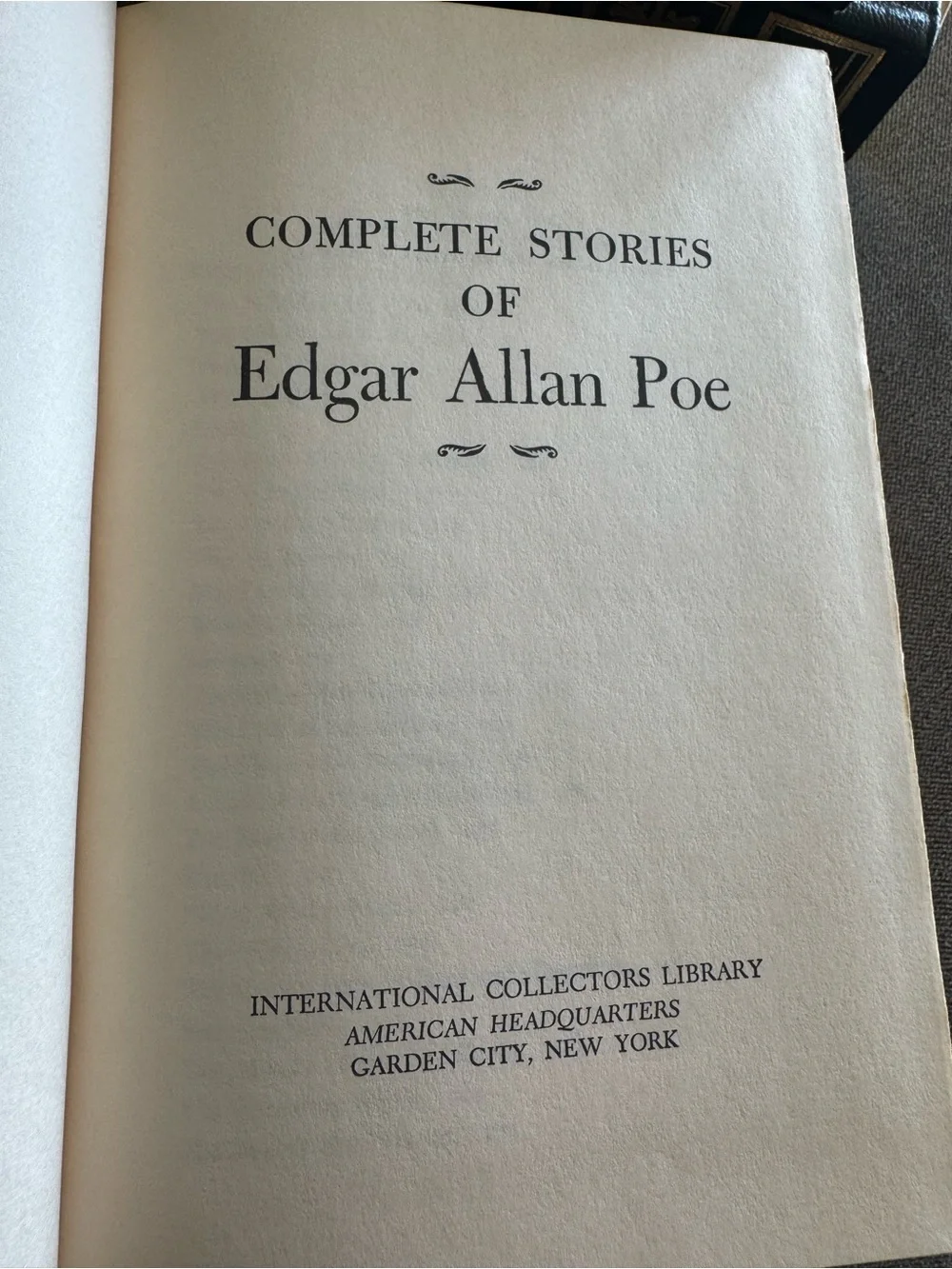 COMPLETE STORIES OF EDGAR ALLAN POE